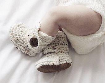 Oatmeal Crochet Boy Shoes, Baby Shower Gift, Crochet Baby Booties, Gender Neutral Baby, Stay On Baby Booties, Baby Announcement