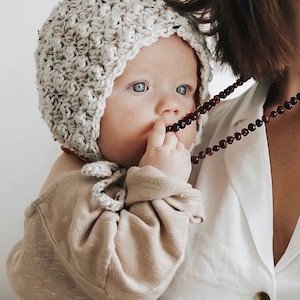 Gender Neutral Baby Bonnet, Oatmeal Knit Baby Hat, Crochet Newborn Bonnets, Ivory Crocheted Coming Home Outfit, Baby Shower Gift