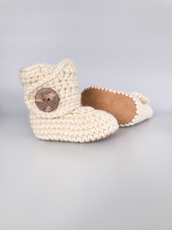 neutral baby shoes