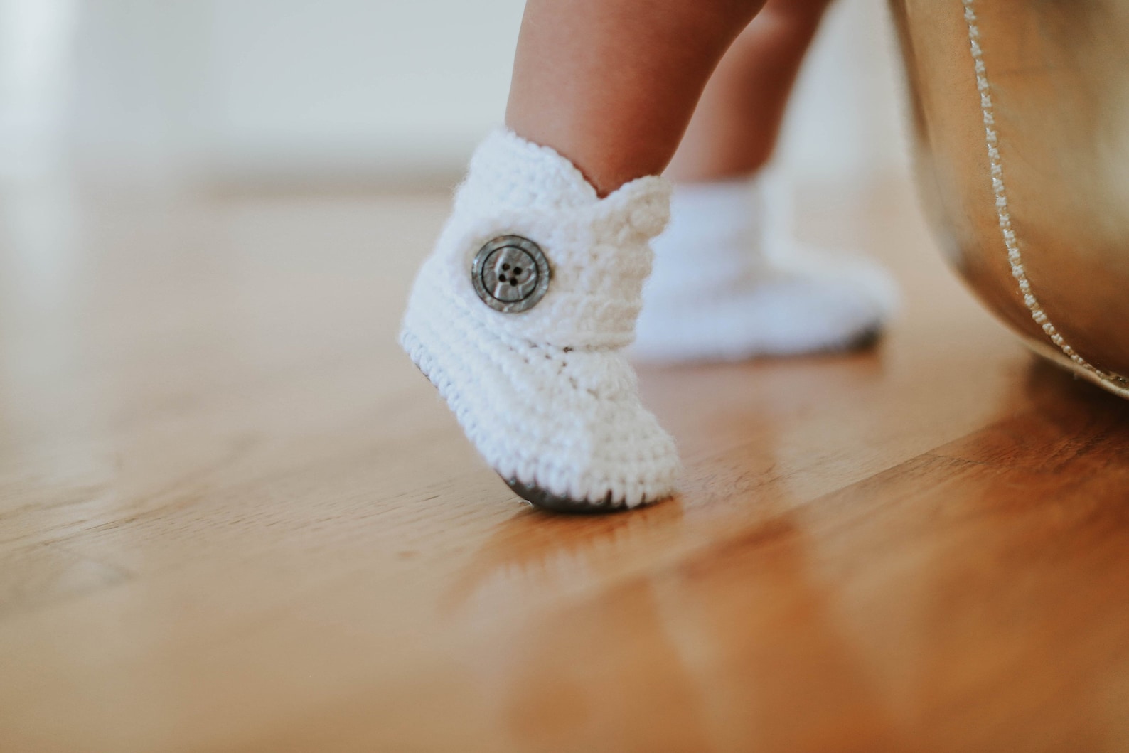 Newborn Booty White Baby Shoes Gender Reveal Gift Neutral Etsy