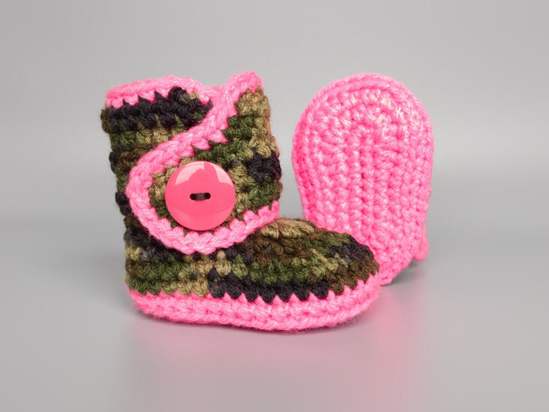 Infant Cowgirl Boots, Hot Pink Newborn Booties, Camouflage Crib Shoes, Crochet Baby Booty, Pink Camo Baby Shoes, Infant Hunting Outfit image 1