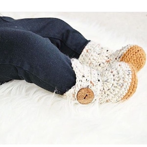 Crochet Baby Booties, Gender Neutral Boots, Oatmeal Walkers, New Baby Uggs, White Baby Shoes, Handmade Infant Booties, Ivory Newborn Booty image 9