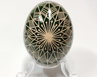 Ukrainian Style Batik Chicken Egg, Easter Egg, Brown Egg with Green Star