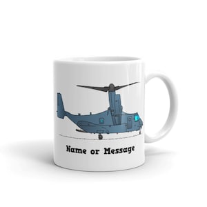 Personalizowany kubek Tilt-Rotor. Ceramiczny kubek do kawy z szarym samolotem o pionowym starcie. Wojskowe prezenty dla pilotów, mechaników i załogi. M011