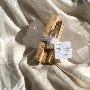 Palo Santo Sticks with Quartz Crystal | Ethically Sourced Smudge Kit | Space Cleansing Set | Sacred Smoke Cleansing Gift | Spiritual Gift