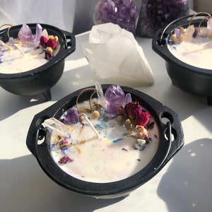 Moon Goddess Cauldron Candle | Botanical Candle | Bestseller | Ritual Candle | Crystal | witchcraft | Wicca | Meditation | witchy gift