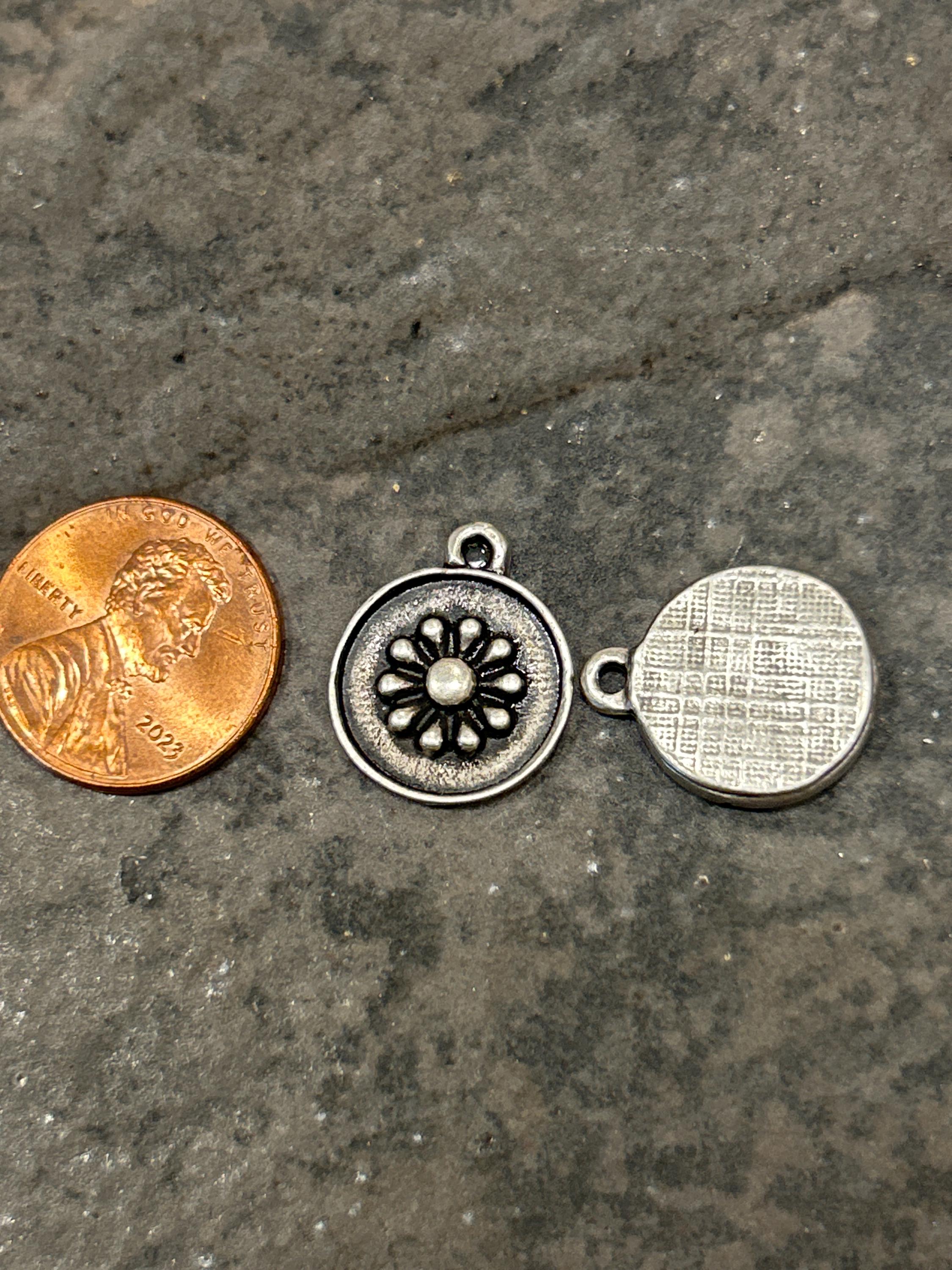 Artisan style Daisy pendants with semi matte finish package of 2