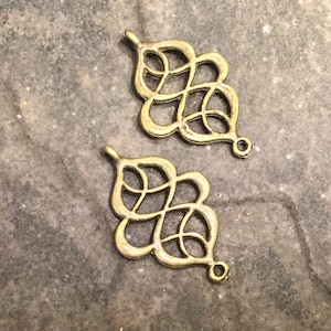 CLEARANCE Bronze filigree quatrefoil connectors for jewelry making Earring Connectors Tassel holders package of 2