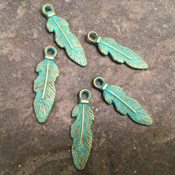 Patina Feather charms Package of 5 double sided Feather charms for jewelry making