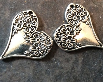 Large Rustic Heart pendants with flower detail  perfect for jewelry making Package of 2 antique  silver charms Beautiful Quality