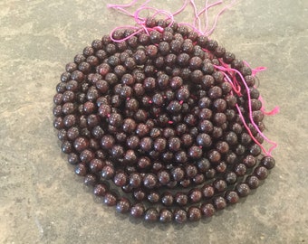 Garnet gemstone beads in 6mm Round shape 15" strand