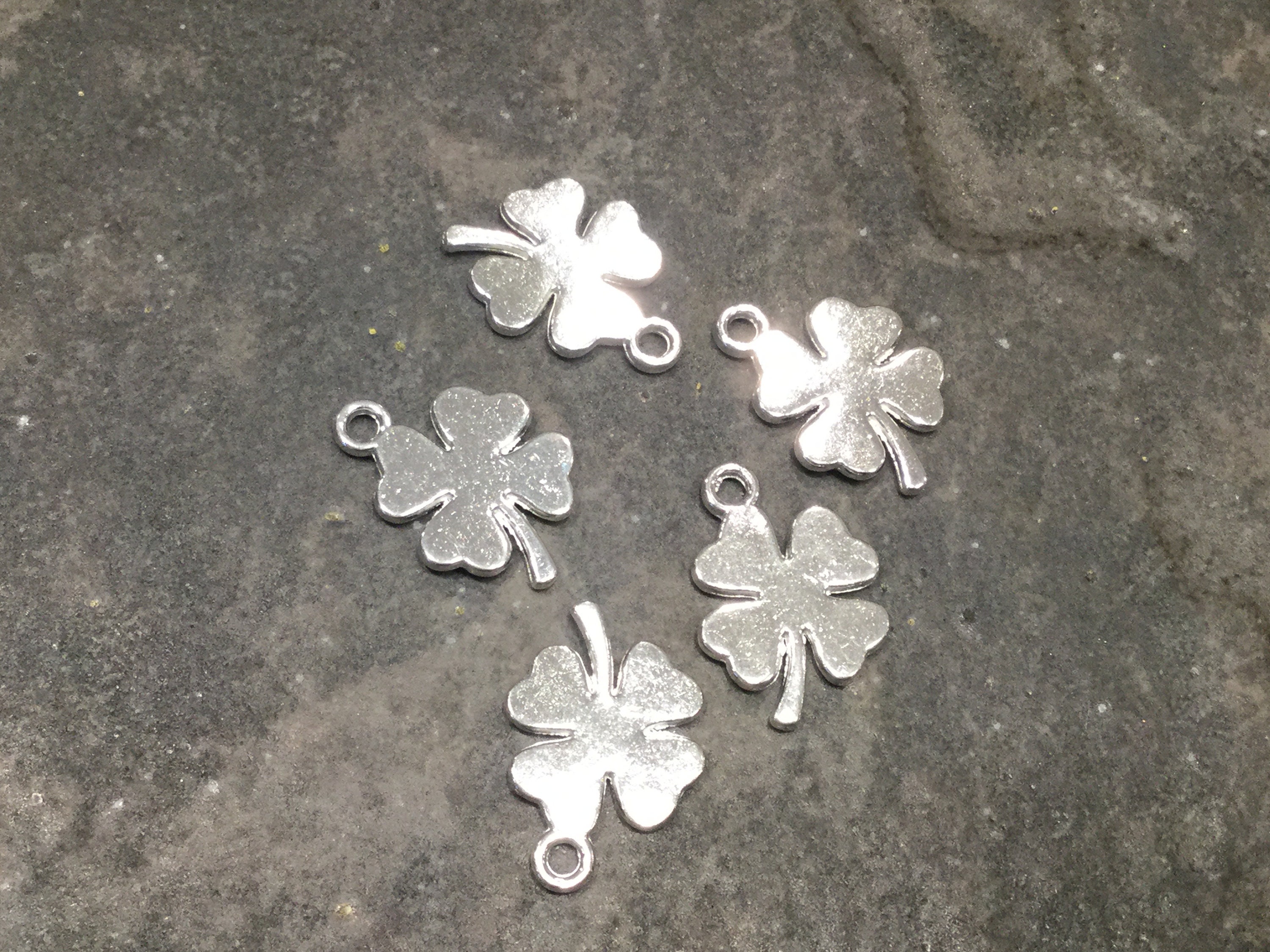 Four Leaf Clover Charms Package of 5 Silver Finish Charms Etsy