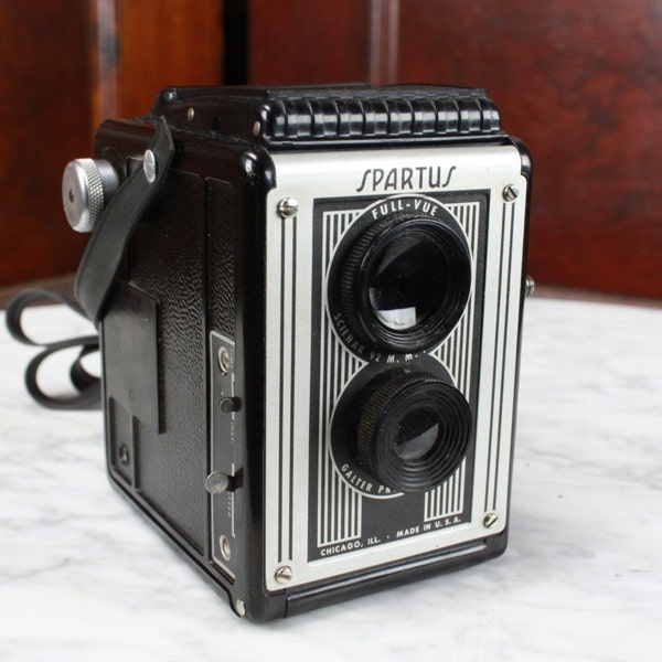 Galter Products Co. - Spartus Full-Vue Camera - 1950's - Scienar 92mm Twin Lens - Viewfinder Camera - Medium Format - 120 Film - Vintage
