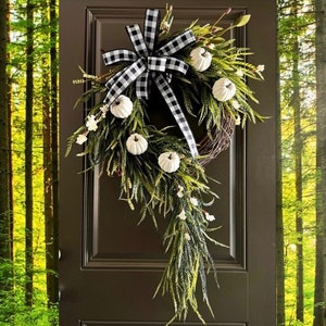 Farmhouse Fall Wreaths for front Door Halloween Wreath Fromt Porch Autumn Home Decor Fall Pumpkin Decorations Pumpkin Wreaths Buffalo Check