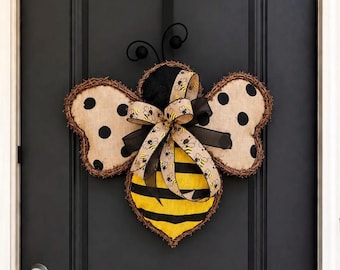 Burlap Bee Wreath: Farmhouse Spring Door Decor