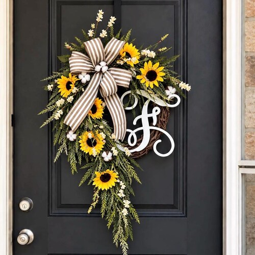 Sunflower Farmhouse Wreath: Monogram Spring Door Decor