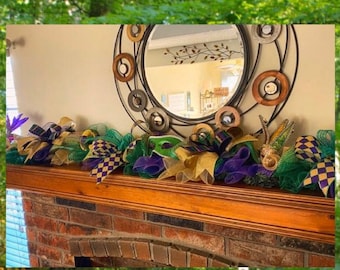 Mardi Gras Decorations, Mardi Gras Wreath, Mardi Gras Door Hanger, Mardi Gras Garland, beads, Mardi Gras Door Decor, Staircase, Mantle