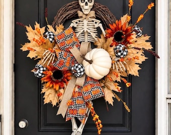Skeleton Halloween Wreath, Pumpkin Halloween Wreath for Door, Fall Wreath, Scary Halloween Decor, Buffalo Check Pumpkins, Fall Grapevine