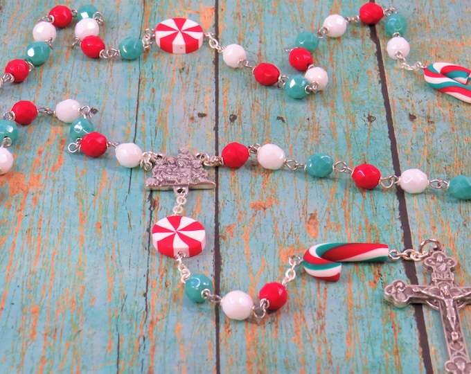 Christmas Candy Rosary - Candy Canes and Peppermint Candy Beads - Czech Beads - Ital Holy Family Nativity Center - Ital Euchaistic Crucifix