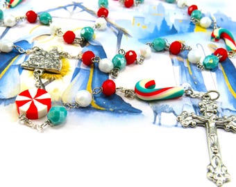 Christmas Candy Rosary - Candy Canes & Peppermint Candy Beads - Czech Glass Beads - Italian Holy Family Nativity Center - Italian Crucifix