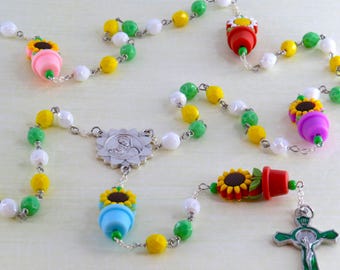 Sunflower Rosary - Sunflower Flower Pot Beads - Czech White, Green and Yellow Beads - Italian Mary Sunflower Center - Green Enamel Crucifix