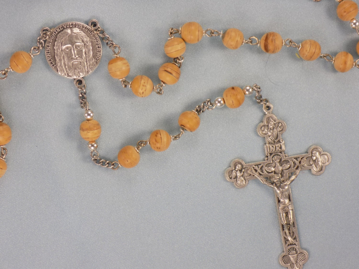 Pray Rosary Hi-res Stock Photography And Images