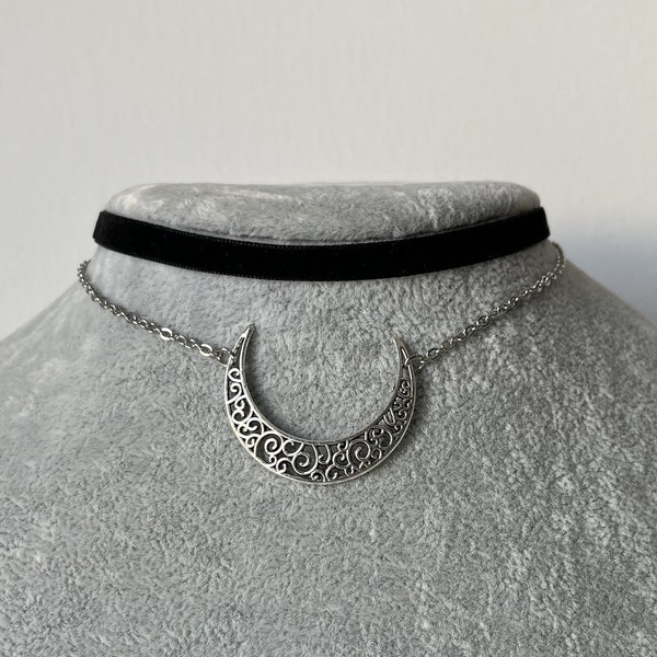 Moon Choker - Etsy
