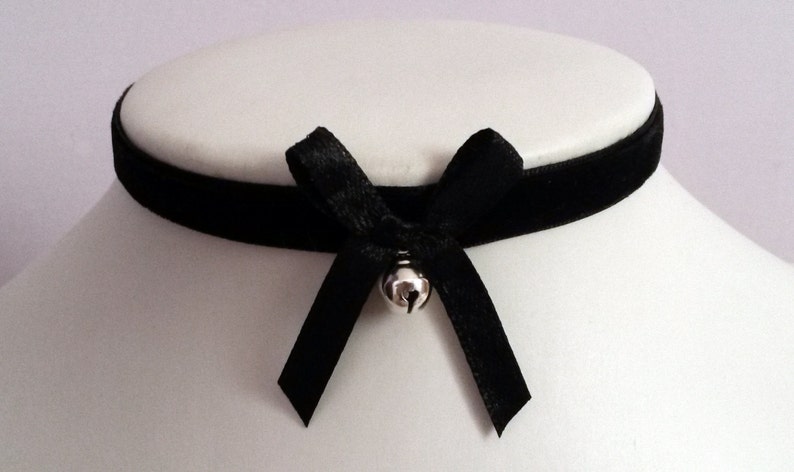 Bell Choker Velvet Bow Silver Black Collar Emo Goth Cosplay Cat kawaii 画像 1