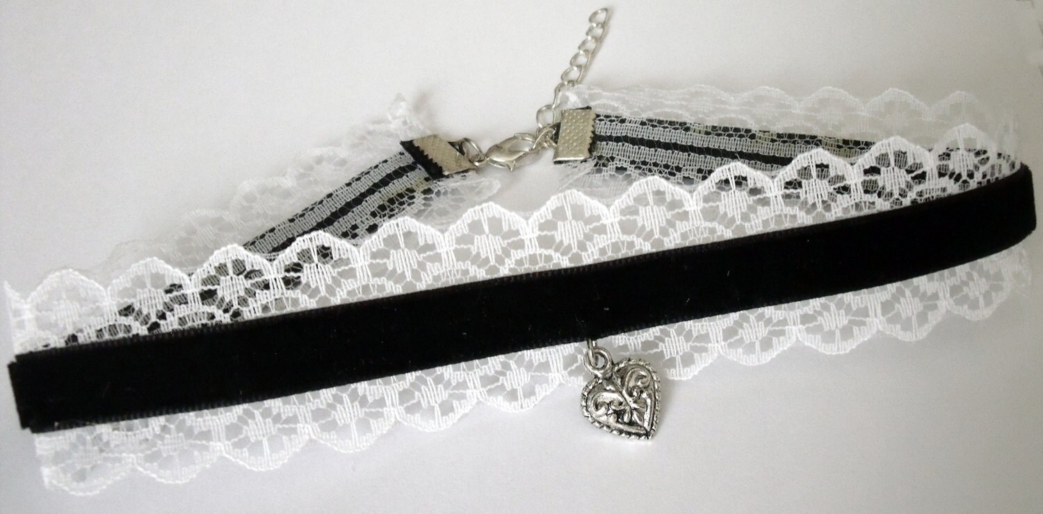 Black heart choker gothic white necklace collar lace velvet lolita victorian french maid