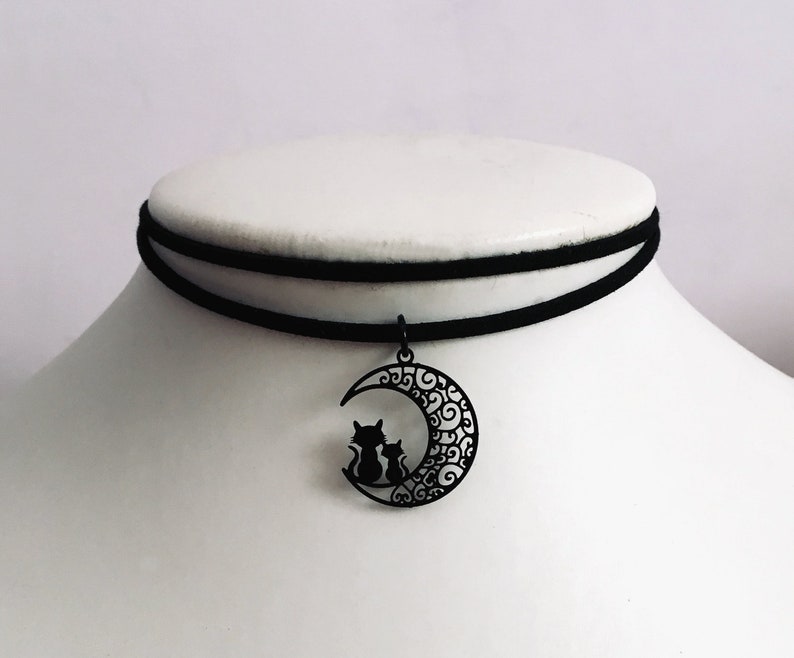 black cat choker