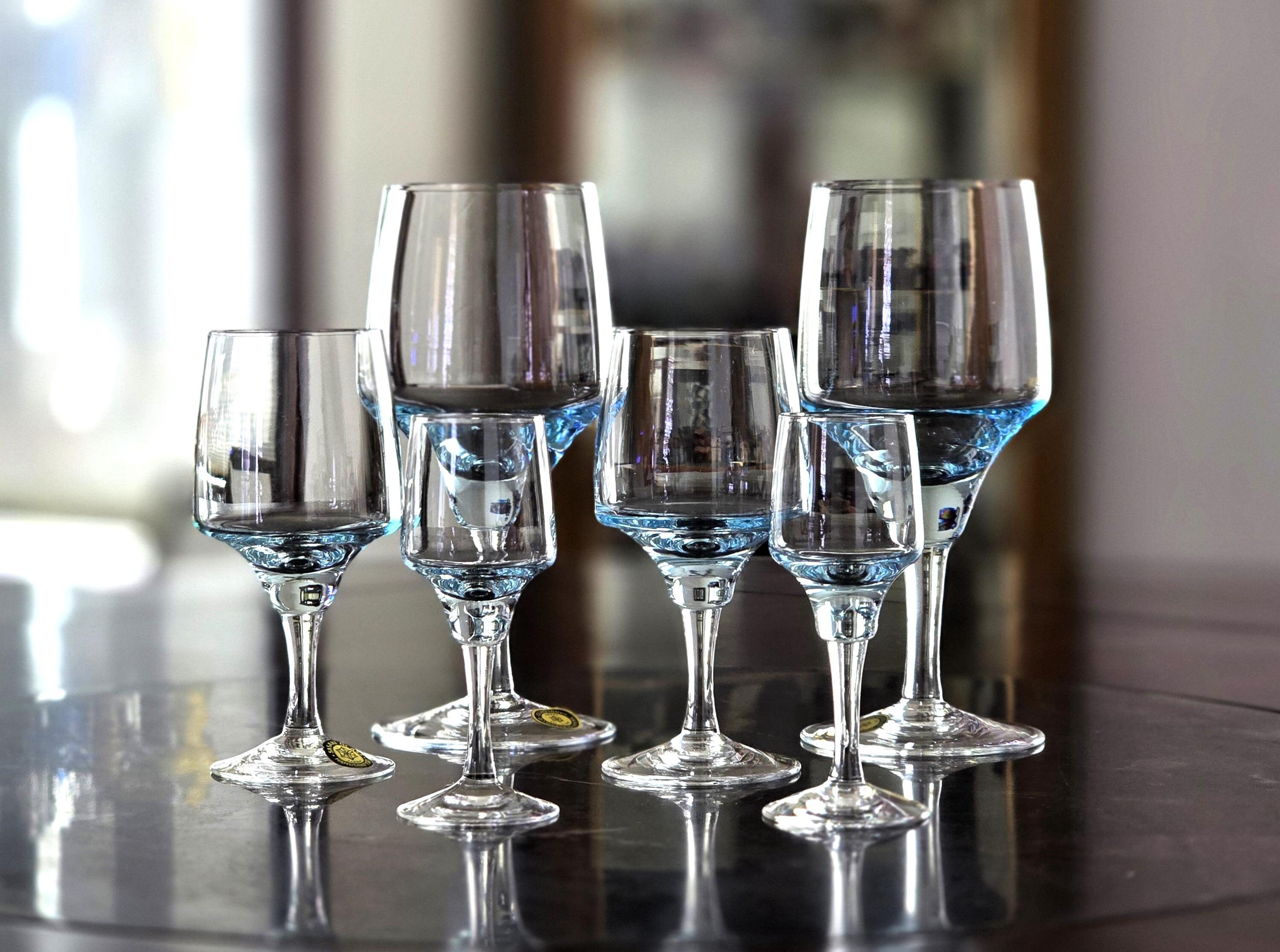 Six Sasaki Harmony Azure Glasses, Sasaki Blue - 2 Wine, 2 Water, 2