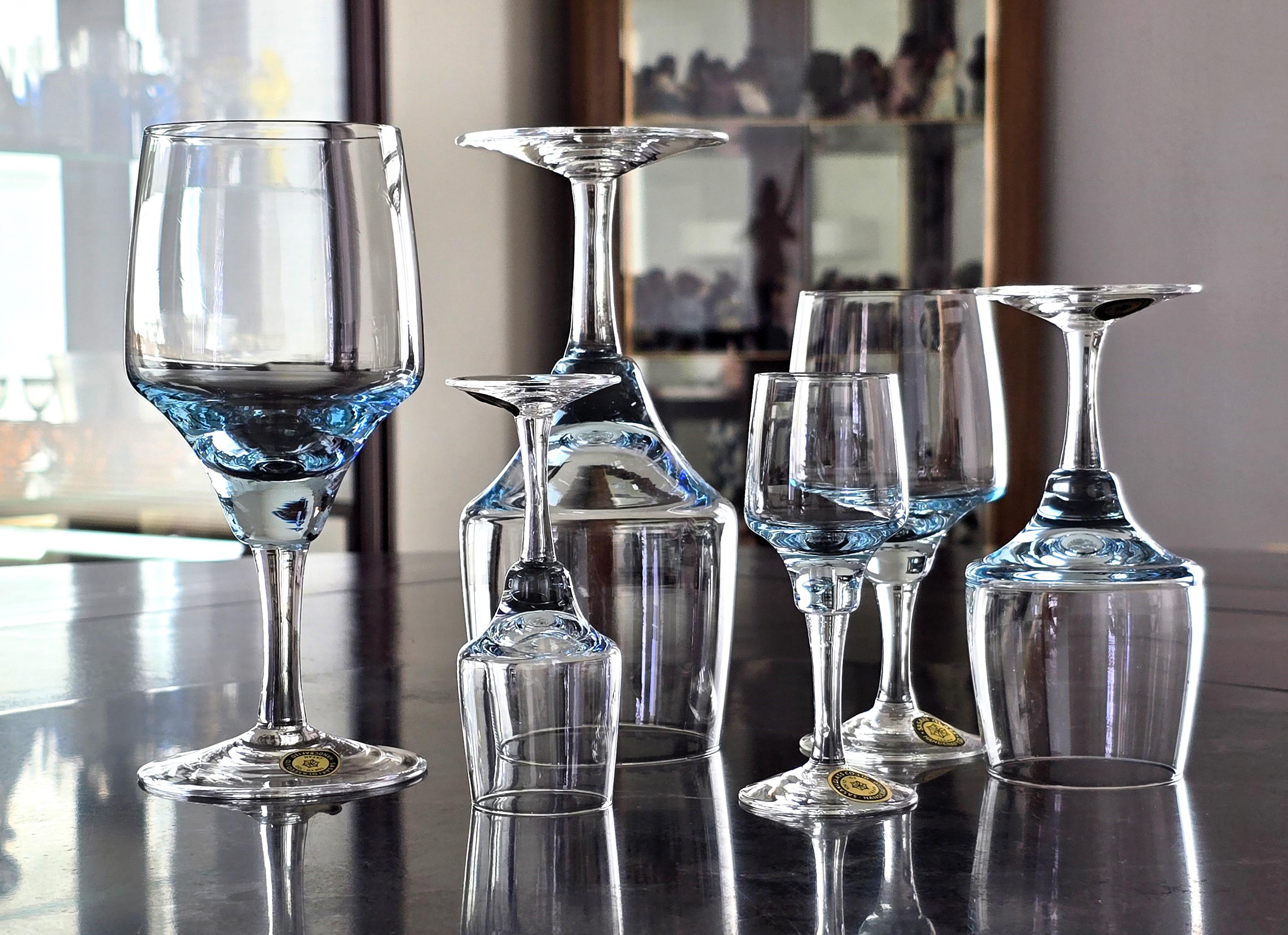 Six Sasaki Harmony Azure Glasses, Sasaki Blue - 2 Wine, 2 Water, 2