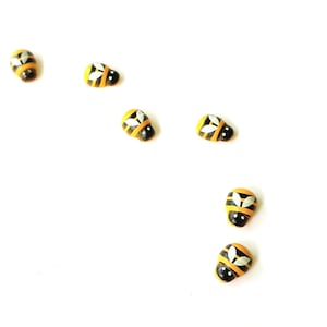 Miniature Bees: Fairy Garden Terrarium Accessories