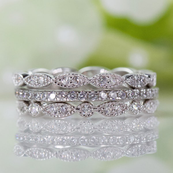 Anel de casamento em prata de lei com três fileiras de zircônias cúbicas em estilo Art Déco e Pavé Francês | 109-111-108