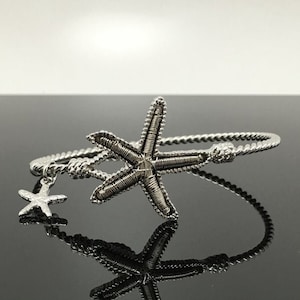 Sea Life Starfish Twisted Silver Hook Bangle Bracelet, Silver-Plated Hook, Thank You, Birthday Gift, Graduations Gift, Travel Jewelry | B014