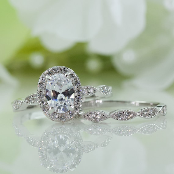 Cubic zirconia oval hotsell halo engagement rings