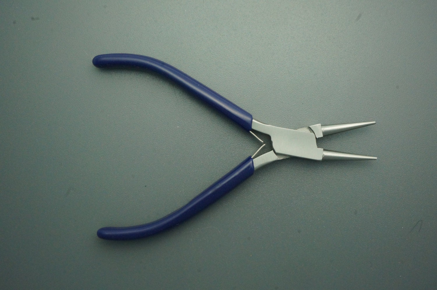 Round Nose Mini Pliers 5 inch