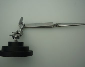 Third hand with heavy base, 6 1/2 inch stainless steel crosslocking straight tweezers