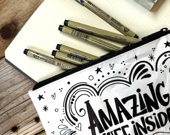 Paquete de bolígrafos para todos tus bolígrafos favoritos para hacer letras a mano y garabatos, estuche con cremallera Tyvek blanco
