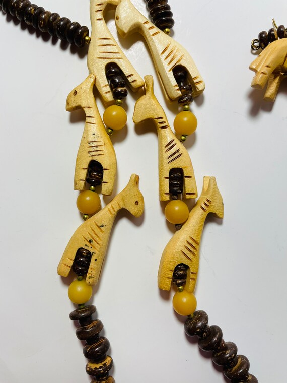 Vintage Hand Carved Giraffe Wooden Necklace & Ear… - image 2