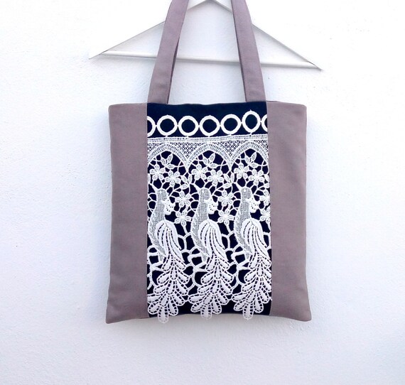 black canvas tote bag with zipper