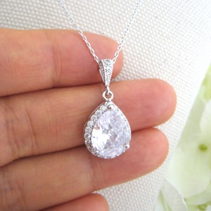 Crystal Teardrop Necklace Pear Shaped Diamond Look Pendant Wedding Classic CZ Necklace Bridesmaid Gift (E153)