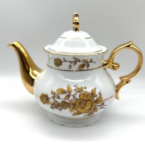 TEAPOT - SMCS Sorelle Germany  - Vintage / Gold Roses / Tea Party / Bridal / Wedding