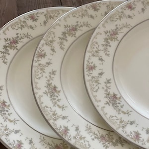 Set of 3 BREAD & BUTTER PLATES Royal Doulton Romance Collection &quot;Diana&quot;/ Dessert  Plate (1982-1997)