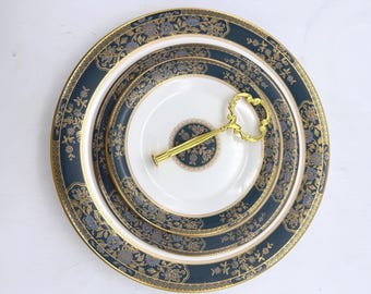 SUPER RARE Royal Doulton CARLYLE 3-Tiered Stand / Vintage / Tea Party / Bridal Shower / High Tea / Wedding / Dessert / Appetizer / Cupcakes