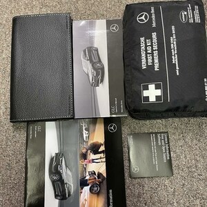 2021 Mercedes Benz Glc Class Models Owners Operators Manual Set + 1St Aid Kit
