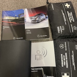 2016 Mercedes Benz E Class Sedan & Wagon Owners Operators Owner Manual Set Oem +