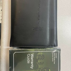 2011 LINCOLN MKS Owners Owners Operators Manual FACTORY