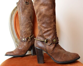 boots with cuff over heel