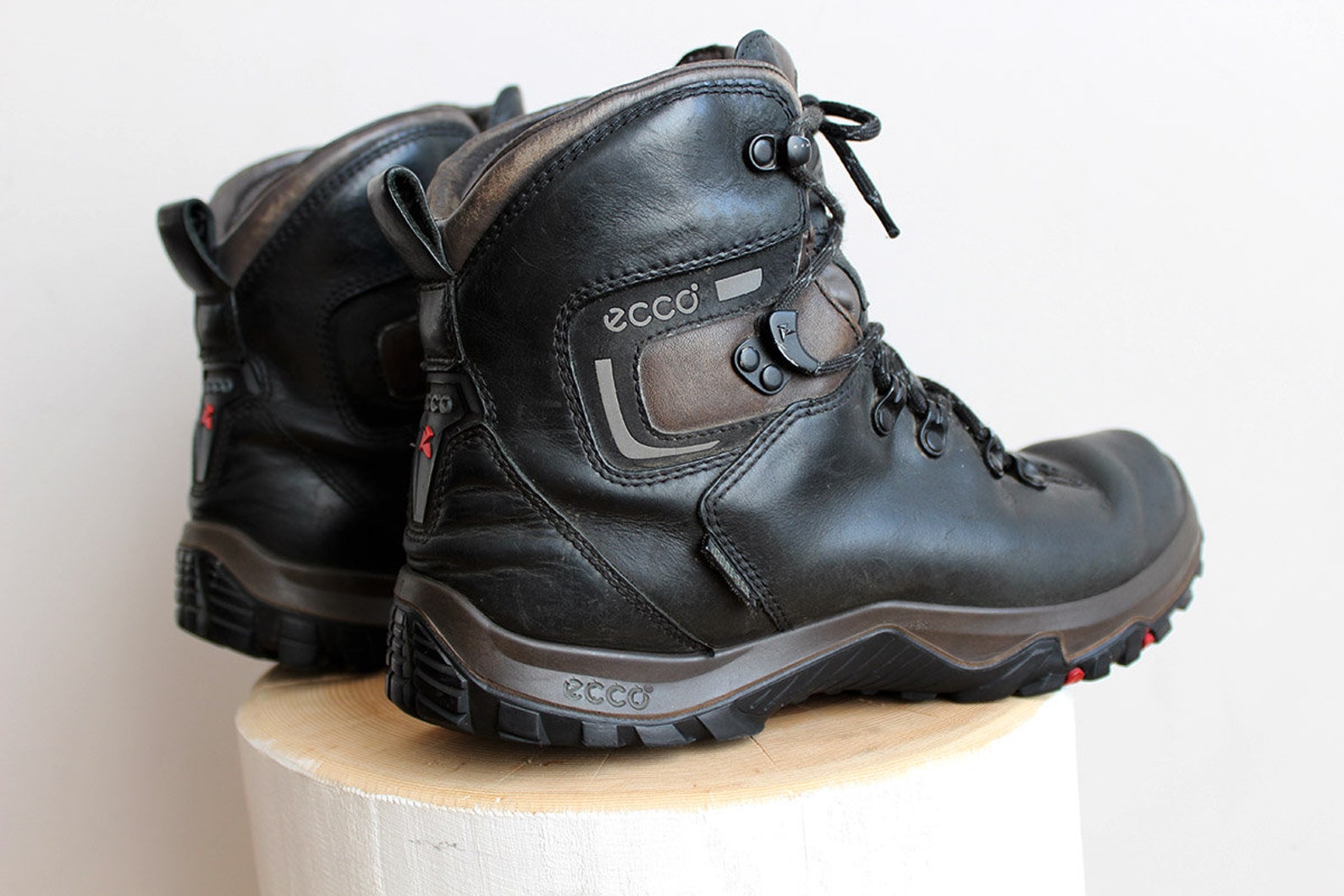 ecco army boots